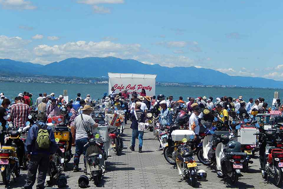 Honda celebrates Super Cub’s 60th birthday Honda celebrates Super Cub’s 60th birthday