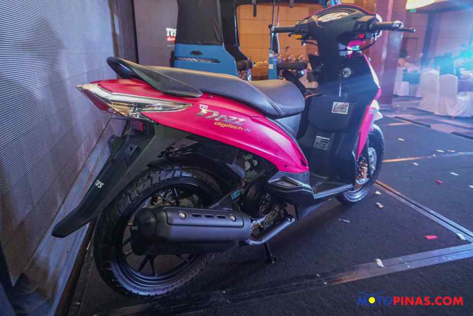 TVS launches Dazz scooter and King three-wheeler TVS launches Dazz scooter and King three-wheeler