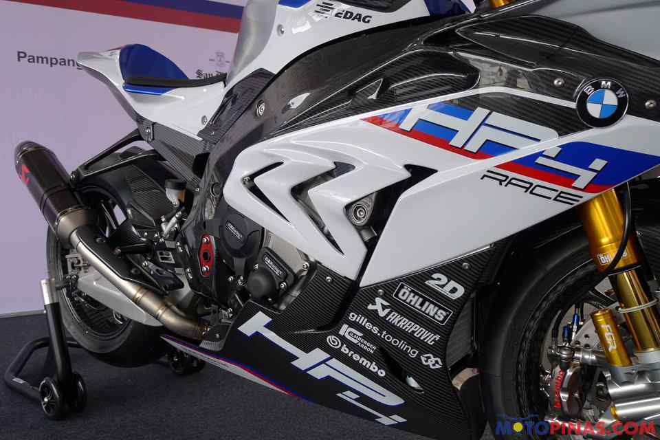 BMW PH hands over HP4 Race to owner BMW PH hands over HP4 Race to owner