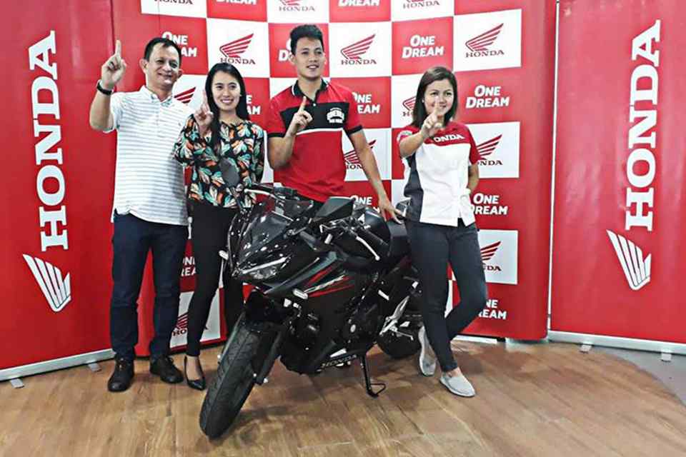 Honda rewards 2018 PBA MVP with CBR150R Honda rewards 2018 PBA MVP with CBR150R