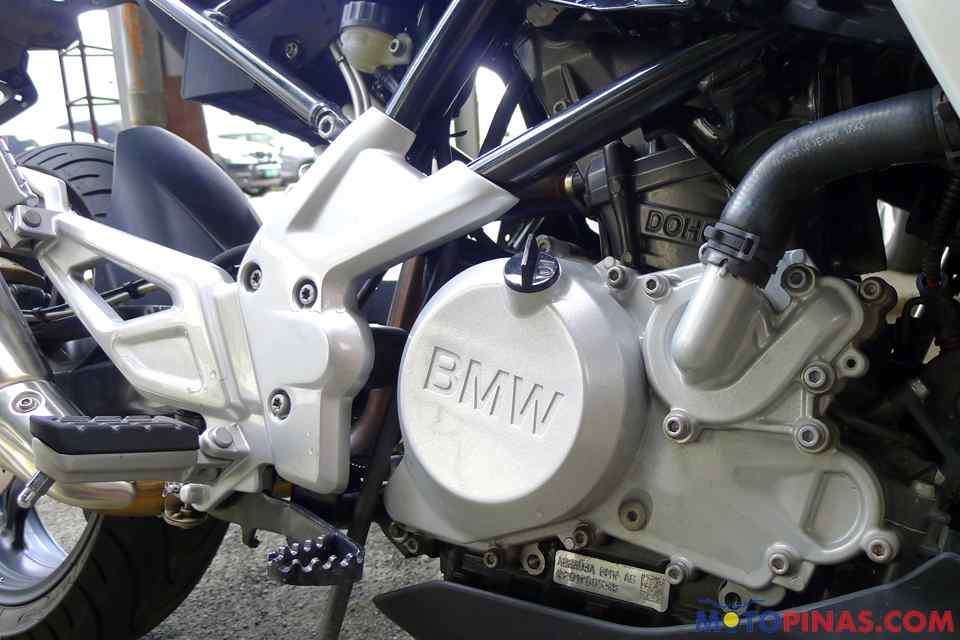 2016 BMW G310 R