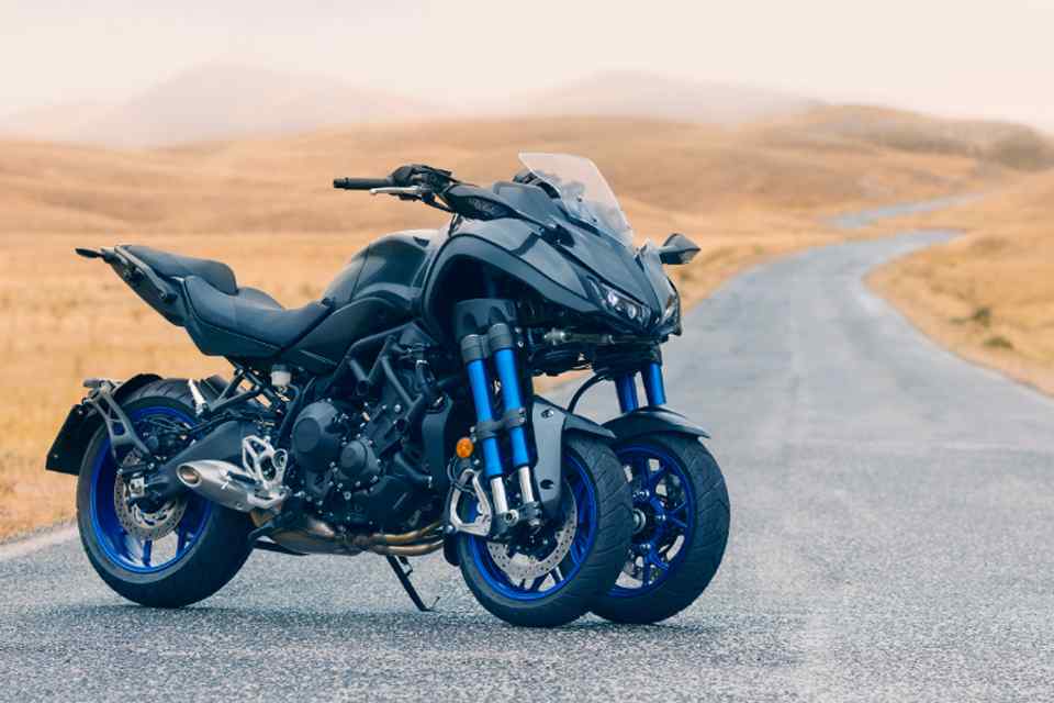 Yamaha uses manga to promote its Leaning Multi Wheel bikes Yamaha uses manga to promote its Leaning Multi Wheel bikes