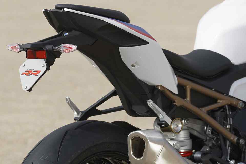 3rd Gen BMW S1000 RR Revealed in EICMA 3rd Gen BMW S1000 RR Revealed in EICMA