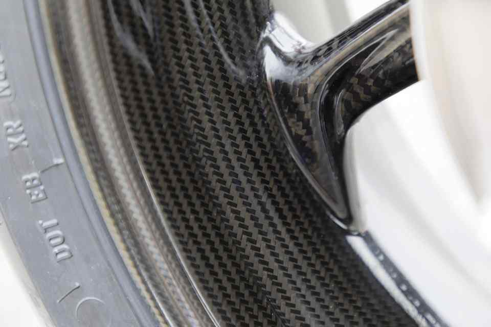 BMW M Sport package now available for S1000 RR BMW M Sport package now available for S1000 RR