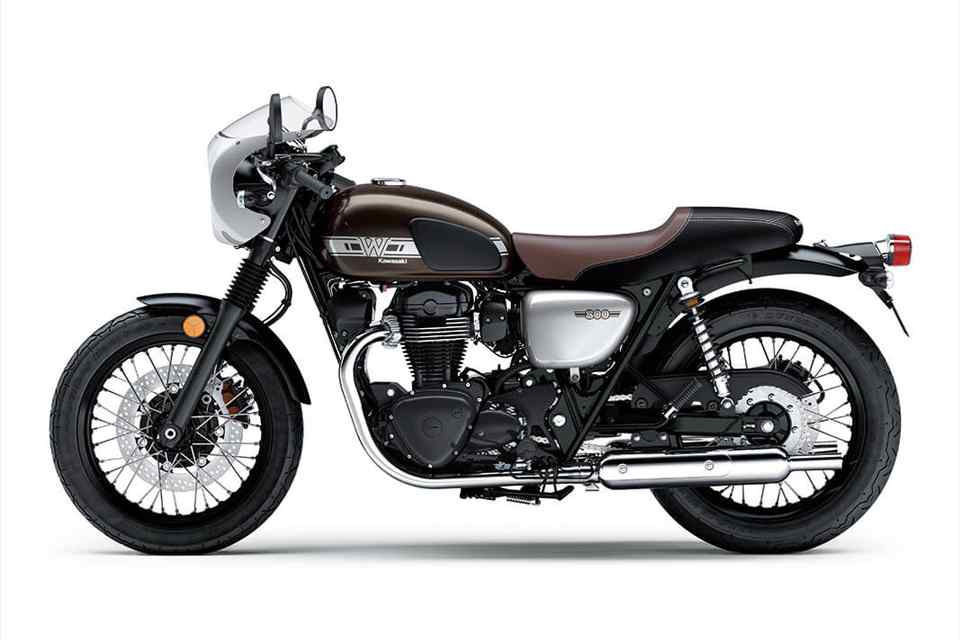 Kawasaki revives W800 with Street and Cafe versions