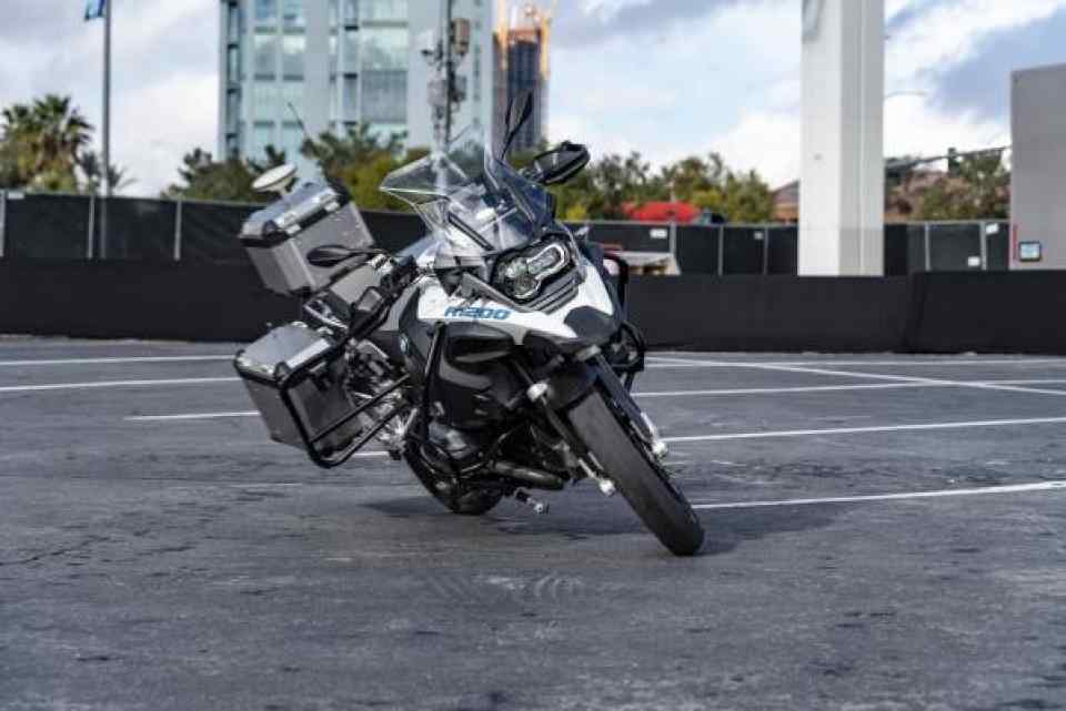 Look ma, no rider! BMW showcases rider-less R1200 GS in Las Vegas Look ma, no rider! BMW showcases rider-less R1200 GS in Las Vegas