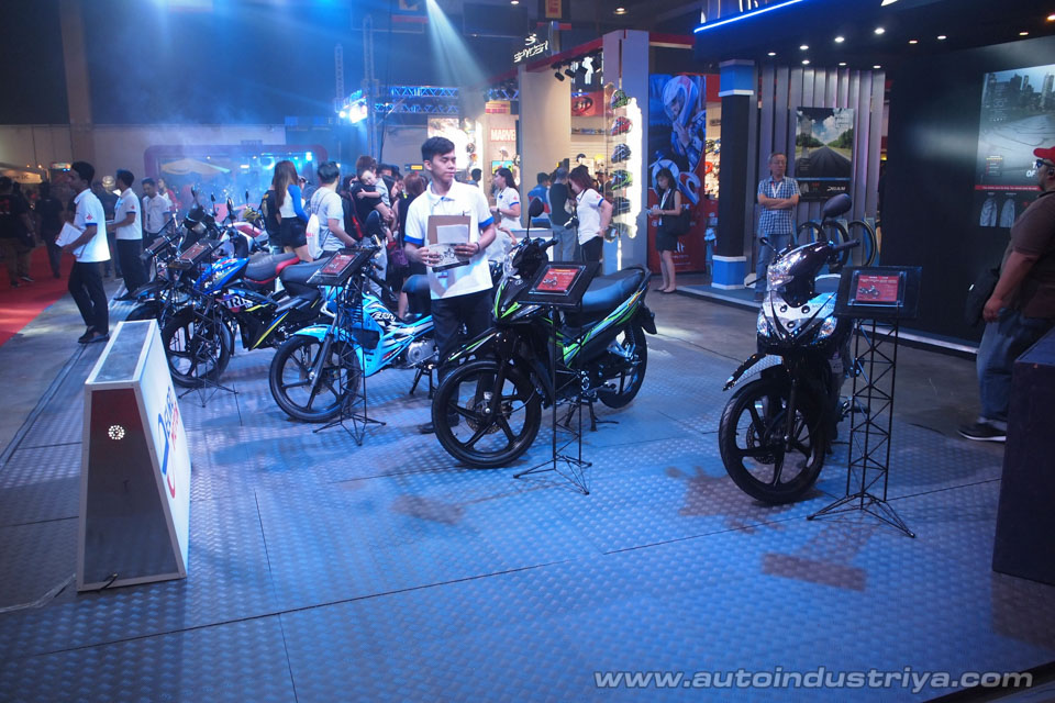 STKD Customs bike show