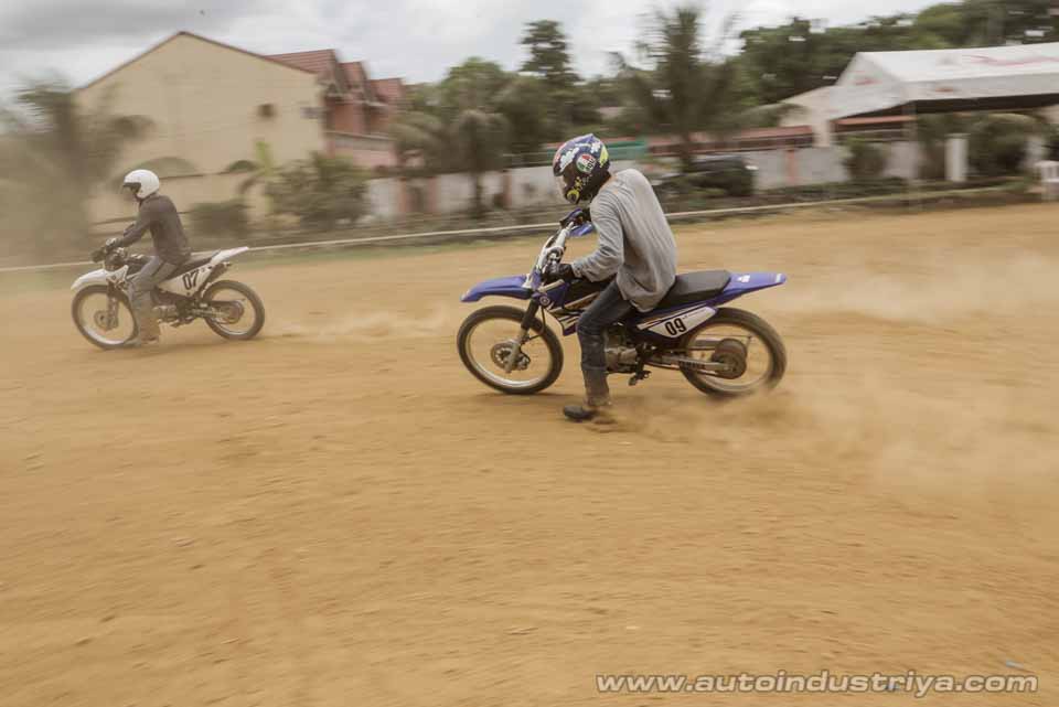 Two riders having fun at the Flat Track Clinic