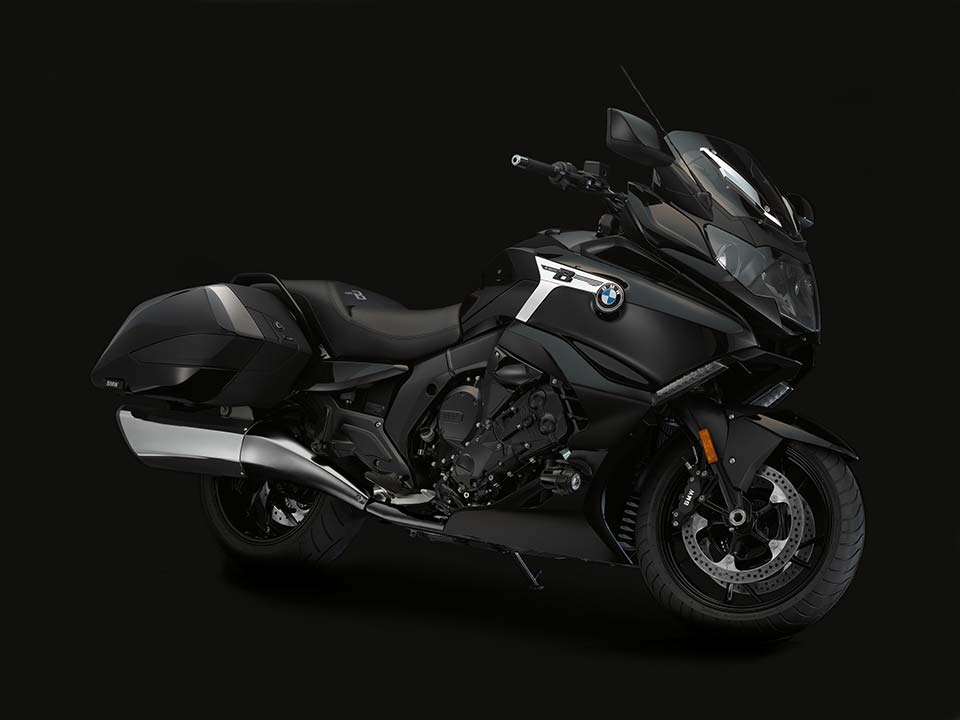 Front quarter of the BMW K 1600 B