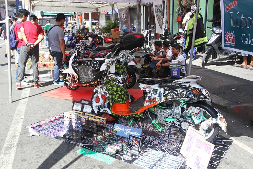 Customized scooters and underbones in the Motorcycle Festival