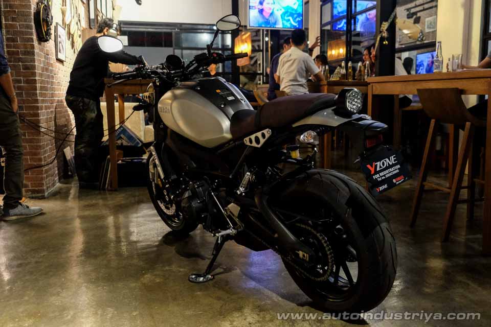 The Yamaha XSR 900's rear quarter