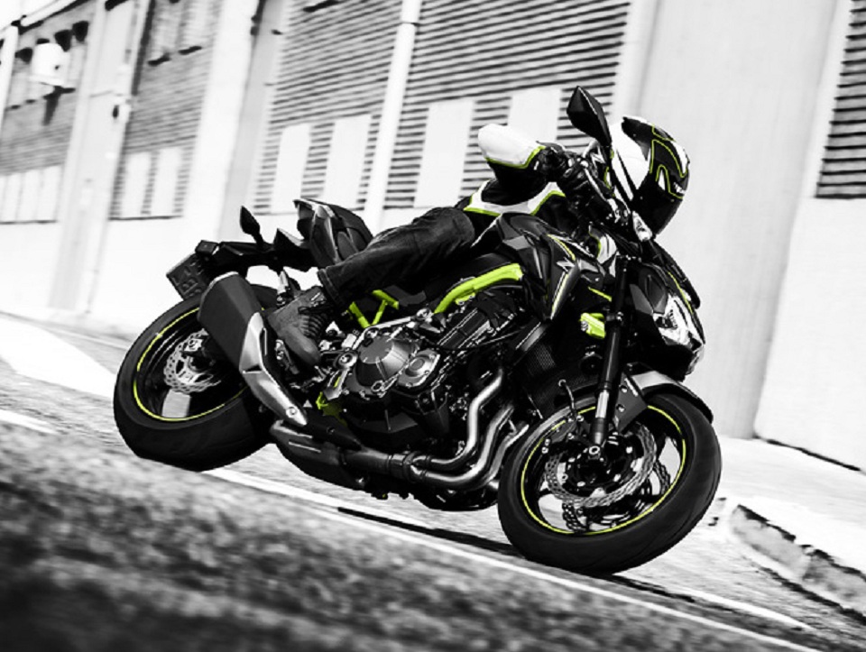 The 2017 Kawasaki Z900 in action